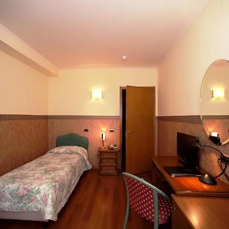 Splendid Venezia Hotel 4*